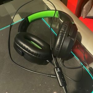 selling gaming headphones both are amazing quality headphones ones used more